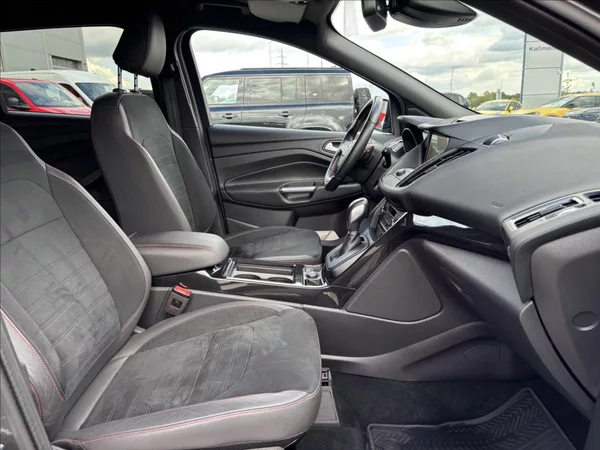 Ford Kuga 2,0 EcoBoost 170kW ST-Line - foto 21