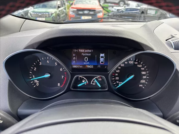 Ford Kuga 2,0 EcoBoost 170kW ST-Line - foto 29