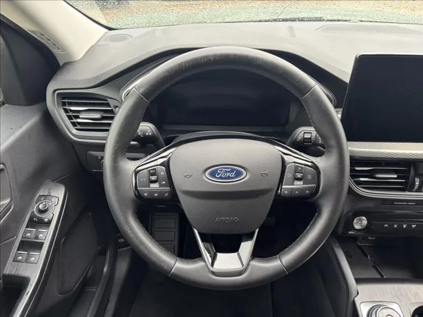 Ford Kuga 2,5 HEV 132kW Titanium - foto 17