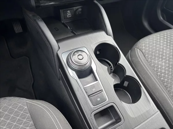 Ford Kuga 2,5 HEV 132kW Titanium - foto 18