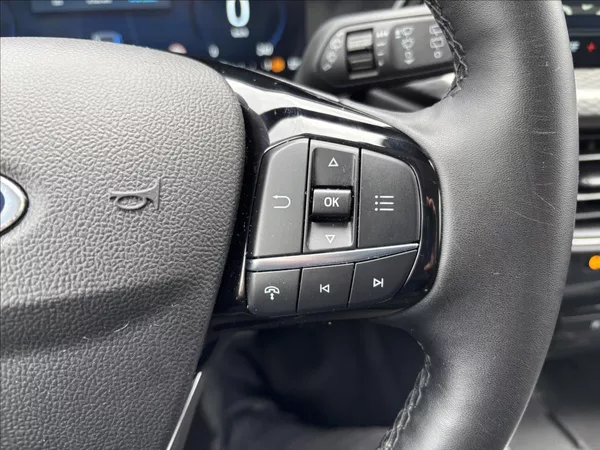 Ford Kuga 2,5 HEV 132kW Titanium - foto 29