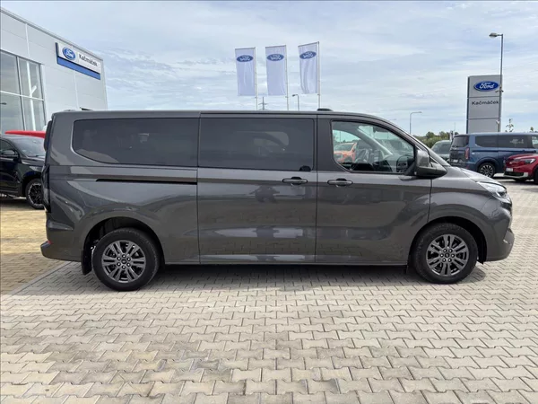 Ford Tourneo Custom 2,5 PHEV 171kW Titanium X - foto 6