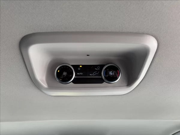 Ford Tourneo Custom 2,5 PHEV 171kW Titanium X L2 - foto 26