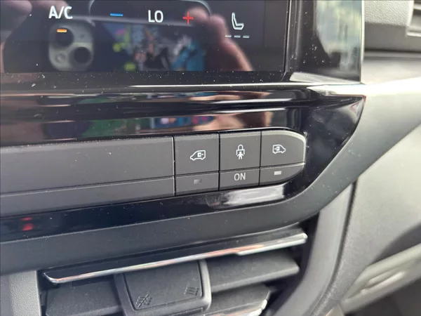Ford Tourneo Custom 2,5 PHEV 171kW Titanium X L2 - foto 40