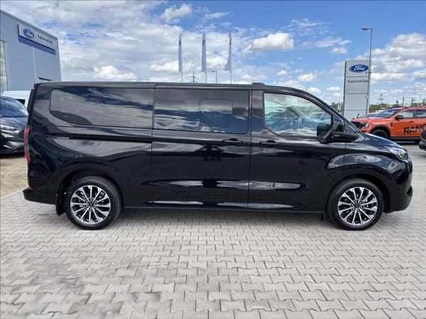 Ford Tourneo Custom 2,5 PHEV 171kW Titanium X L2 - foto 6