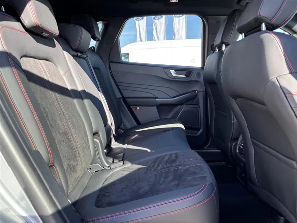 Ford Kuga 1,5 EcoBoost 137kW ST-Line - foto 17