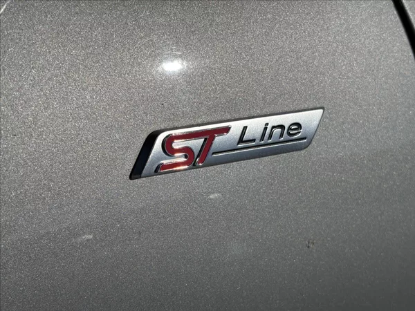 Ford Kuga 1,5 EcoBoost 137kW ST-Line - foto 23