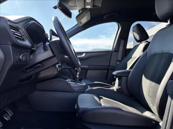 Ford Kuga 1,5 EcoBoost 137kW ST-Line - foto 24