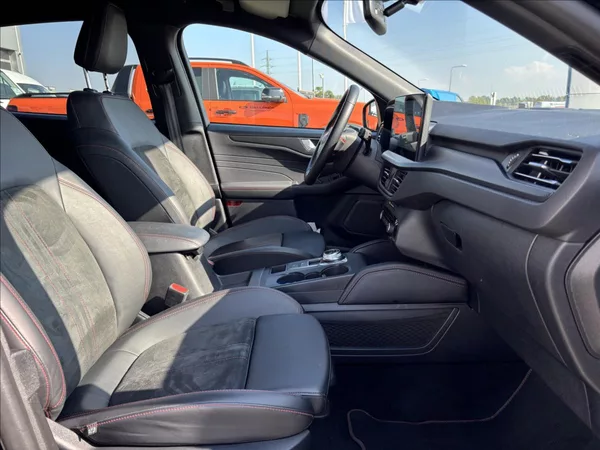 Ford Kuga 2,5 HEV 138kW ST-Line X AWD - foto 19