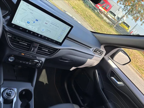 Ford Kuga 2,5 HEV 138kW ST-Line X AWD - foto 44