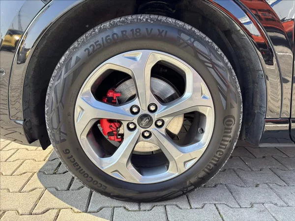 Ford Kuga 2,5 HEV 138kW ST-Line X AWD - foto 9