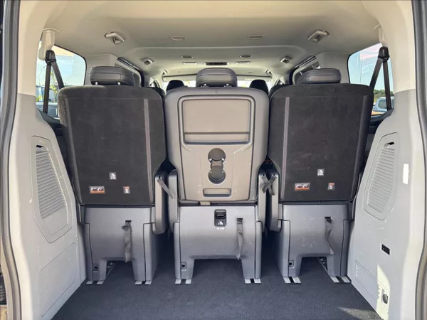 Ford Tourneo Custom 2,0 125kW Titanium X L1 - foto 11