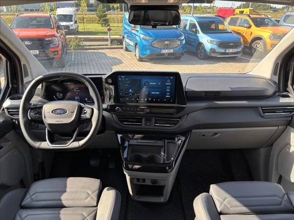 Ford Tourneo Custom 2,0 125kW Titanium X L1 - foto 19