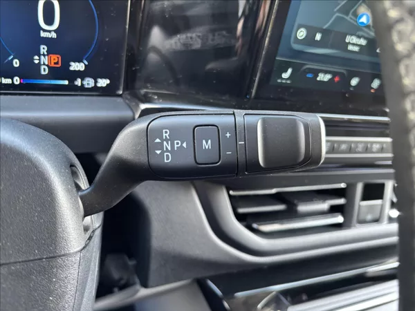 Ford Tourneo Custom 2,0 125kW Titanium X L1 - foto 35