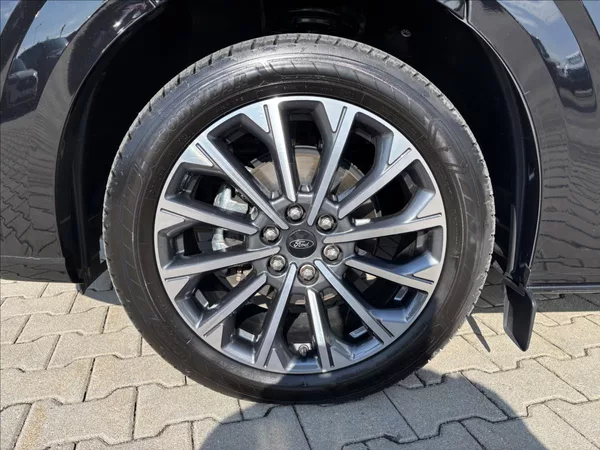 Ford Tourneo Custom 2,0 125kW Titanium X L1 - foto 9