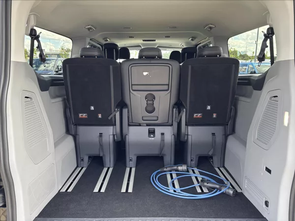 Ford Tourneo Custom 2,5 PHEV 171kW Titanium X L2 - foto 13