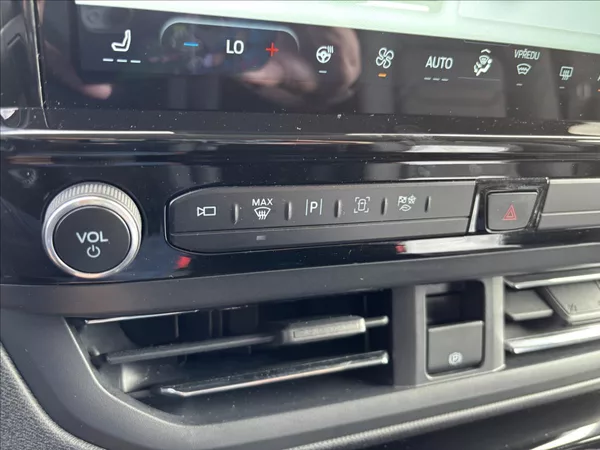 Ford Tourneo Custom 2,5 PHEV 171kW Titanium X L2 - foto 39