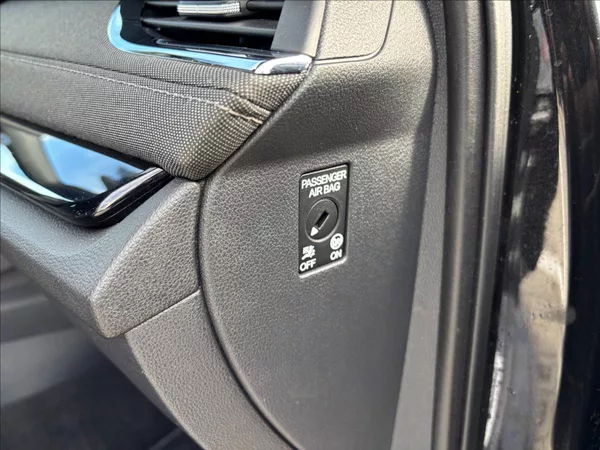 Škoda Octavia 2,0 TDI 110kW Style - foto 21