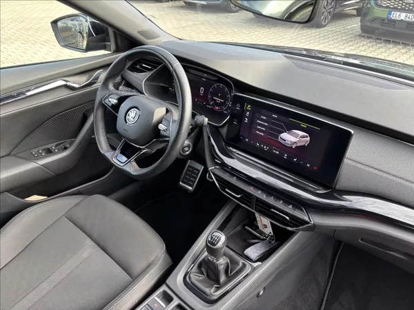 Škoda Octavia 2,0 TDI 110kW Style - foto 22