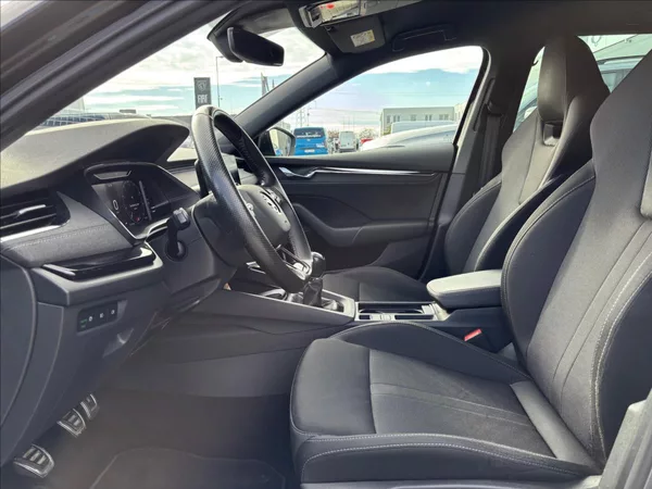 Škoda Octavia 2,0 TDI 110kW Style - foto 25