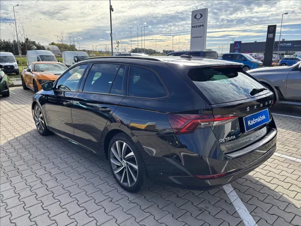 Škoda Octavia 2,0 TDI 110kW Style - foto 3
