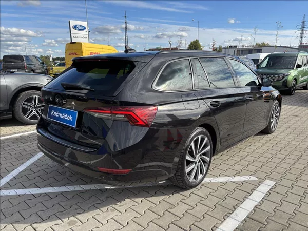 Škoda Octavia 2,0 TDI 110kW Style - foto 5