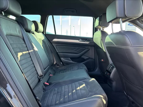Volkswagen Passat 2,0 TDI 147kW Elegance DSG - foto 16