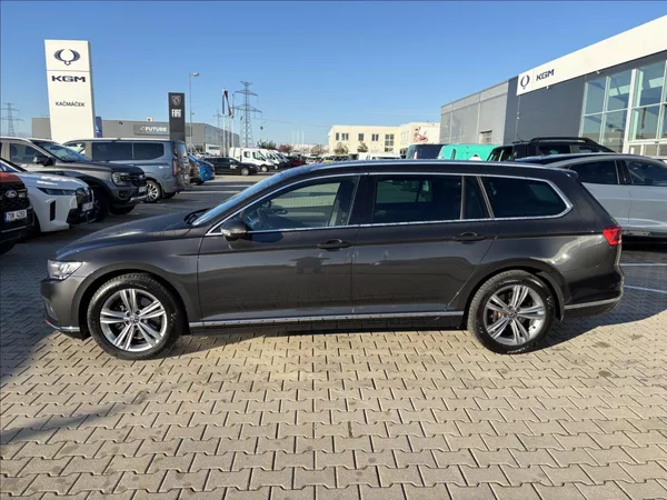 Volkswagen Passat 2,0 TDI 147kW Elegance DSG - foto 2