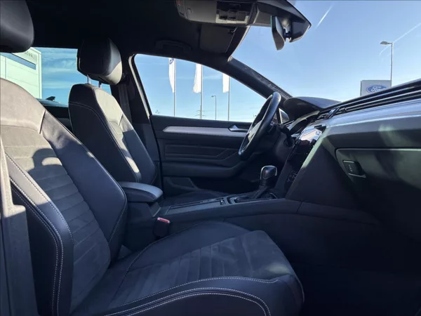 Volkswagen Passat 2,0 TDI 147kW Elegance DSG - foto 21