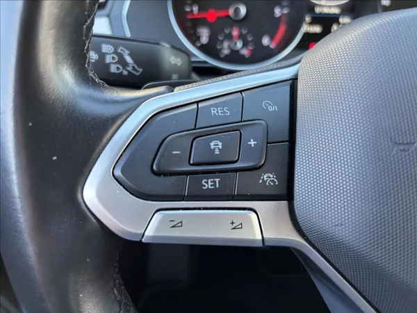 Volkswagen Passat 2,0 TDI 147kW Elegance DSG - foto 30
