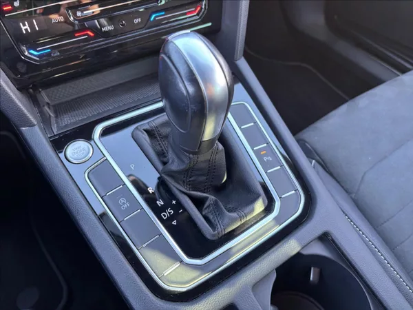 Volkswagen Passat 2,0 TDI 147kW Elegance DSG - foto 40