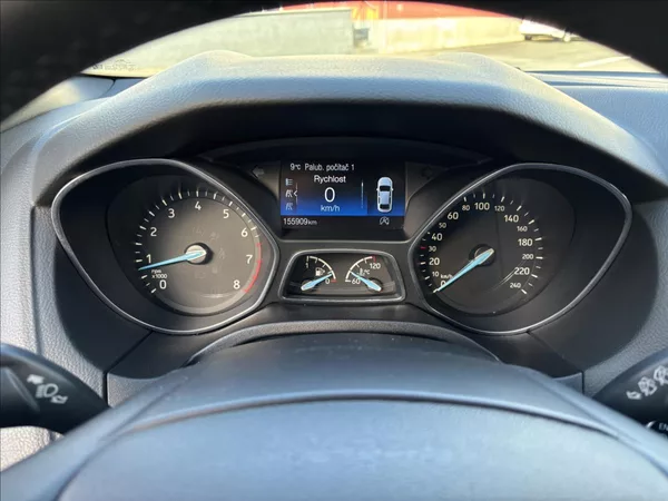 Ford Focus 1,0 EcoBoost RaceRed ST-line - foto 20