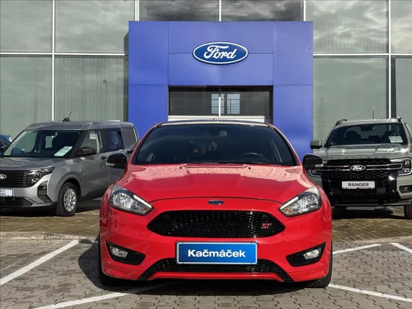 Ford Focus 1,0 EcoBoost RaceRed ST-line - foto 8