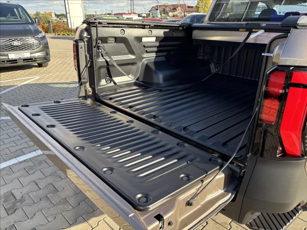 KGM Musso Grand 2,2 Premium 148kW 4x4 DPH - foto 15