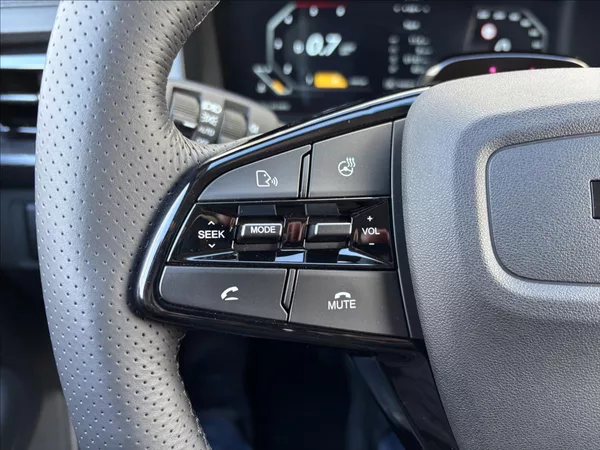 KGM Musso Grand 2,2 Premium 148kW 4x4 DPH - foto 33