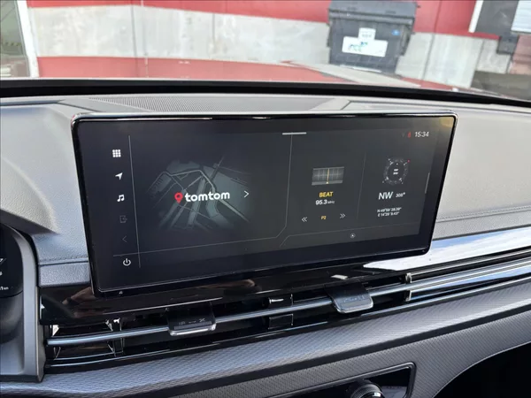 KGM Musso Grand 2,2 Premium 148kW 4x4 DPH - foto 35