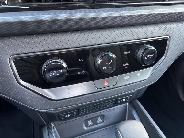 KGM Musso Grand 2,2 Premium 148kW 4x4 DPH - foto 44