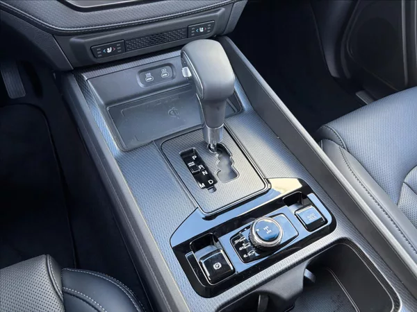 KGM Musso Grand 2,2 Premium 148kW 4x4 DPH - foto 46