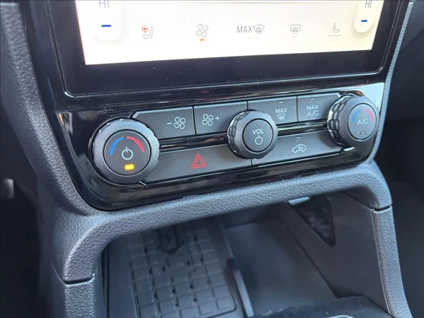 Ford Ranger 2,3 PHEV 207kW Wildtrak DPH - foto 31