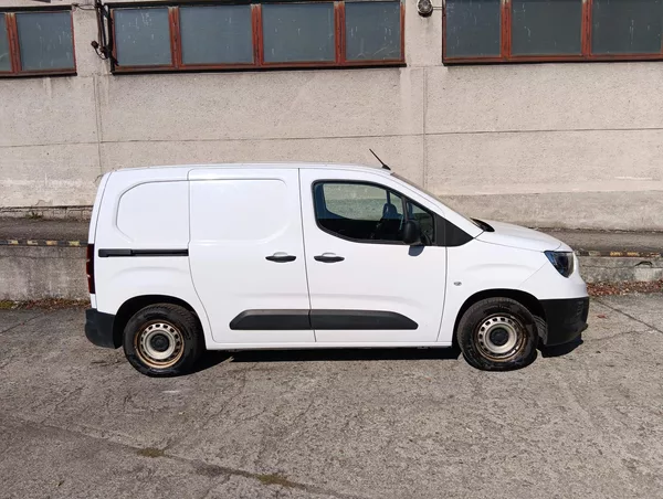 Opel Combo 1.5 D/75 kW, pojízdná dílna,