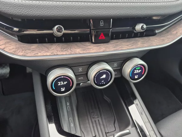 Škoda Superb Laurin & Klement 2.0 TDI 142kW - foto 12