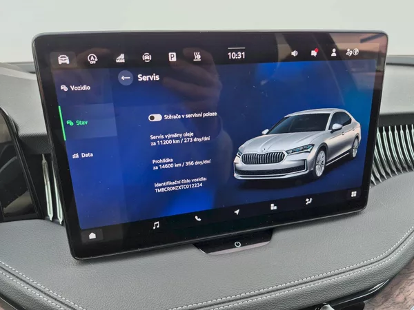 Škoda Superb Laurin & Klement 2.0 TDI 142kW - foto 20