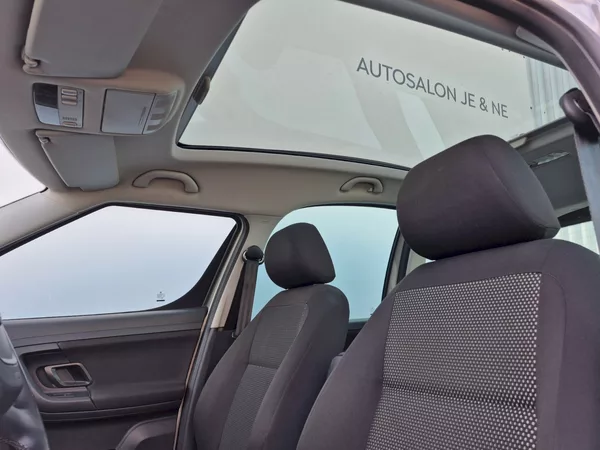 Škoda Roomster Scout 1.6 TDI 66 kW - foto 14