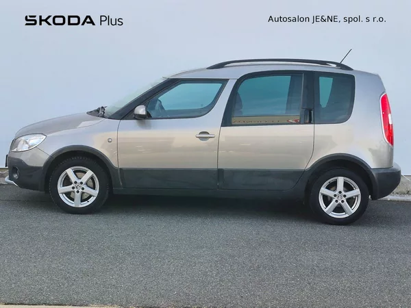 Škoda Roomster Scout 1.6 TDI 66 kW - foto 3