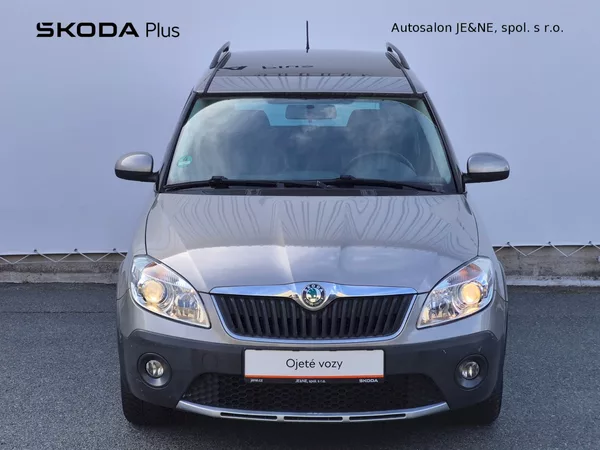 Škoda Roomster Scout 1.6 TDI 66 kW - foto 4