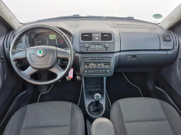 Škoda Roomster Scout 1.6 TDI 66 kW - foto 5