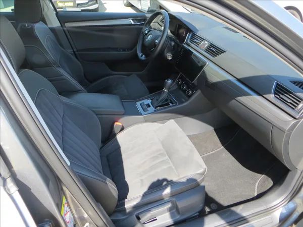 Škoda Superb 2,0 TSI DSG Style 140kW Tažné - foto 13
