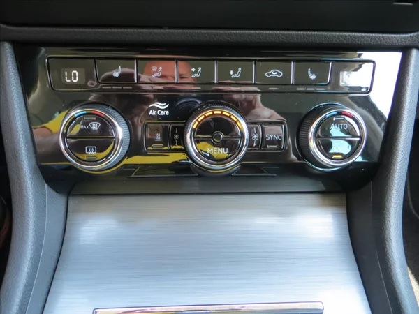Škoda Superb 2,0 TSI DSG Style 140kW Tažné - foto 20