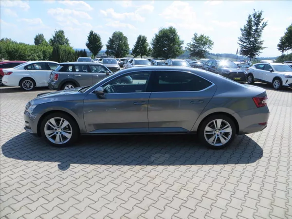 Škoda Superb 2,0 TSI DSG Style 140kW Tažné - foto 4