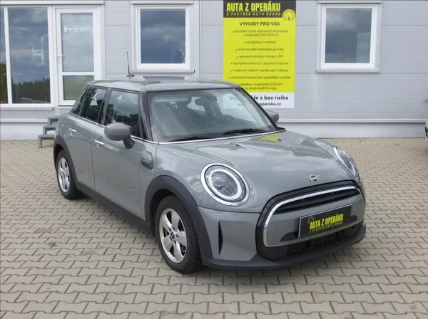 Mini Cooper 1,5 100kW CZ DPH Klima,Tempo